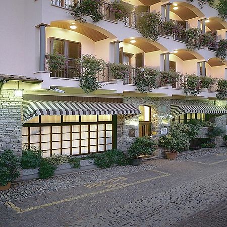 Hotel Ristorante Al Sorriso Soriso Luaran gambar